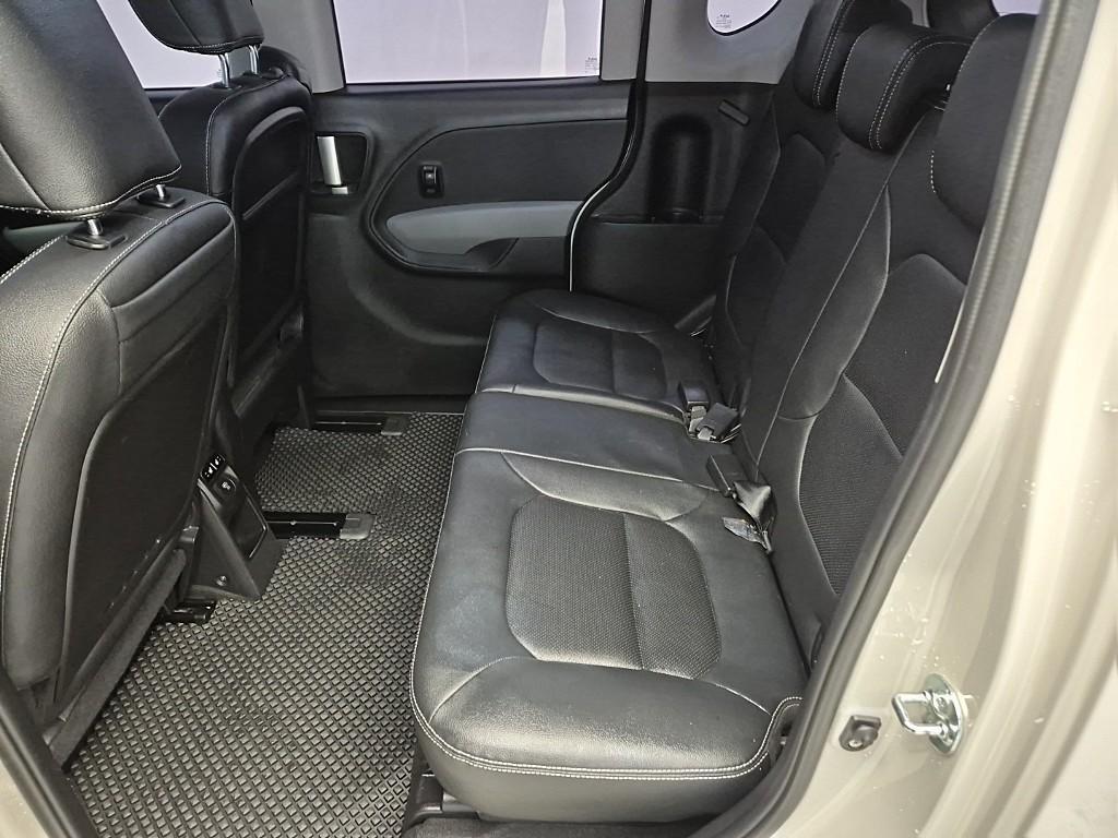 KIA Ray 2023 the color of pearl - Importación desde Corea - HF Imports Iquique - Foto 13