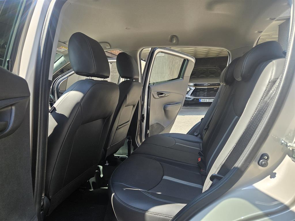 Chevrolet Spark - Vista 8