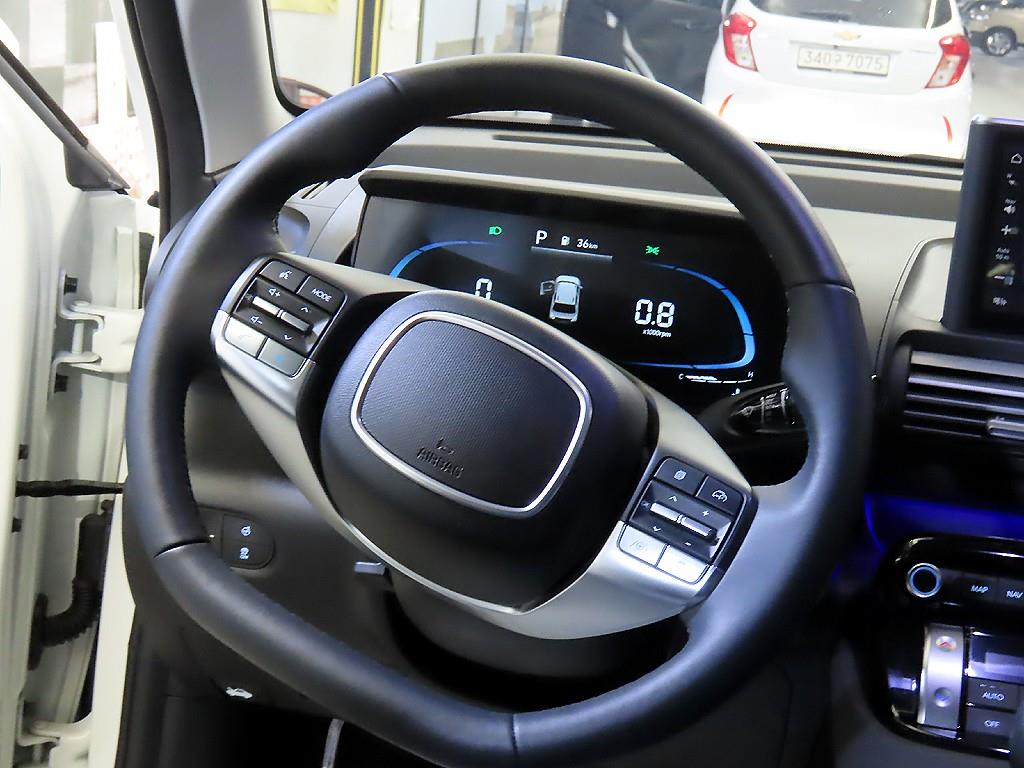 HYUNDAI Casper - Vista 8