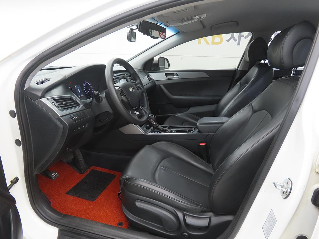 HYUNDAI Sonata - Vista 5