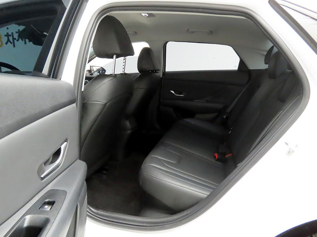 HYUNDAI Avante 2022 Blanco - Importación desde Corea - HF Imports Iquique - Foto 15