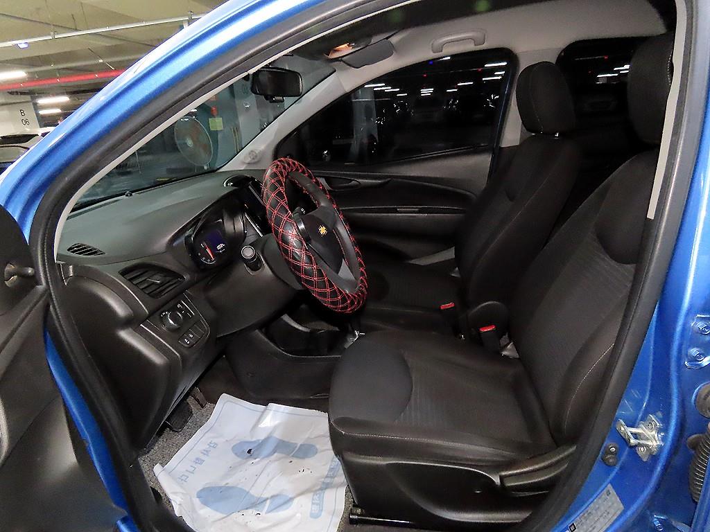 Chevrolet Spark - Vista 6