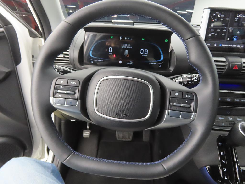 HYUNDAI Casper - Vista 8