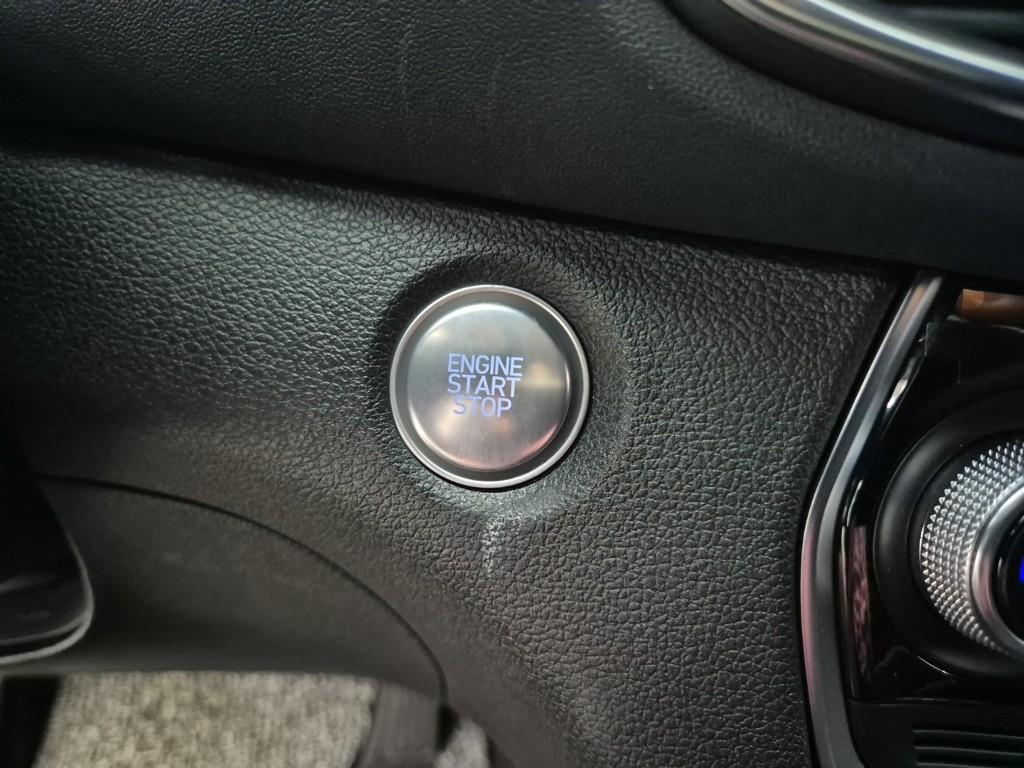 HYUNDAI Santa Fe 2019 Blanco - Importación desde Corea - HF Imports Iquique - Foto 16