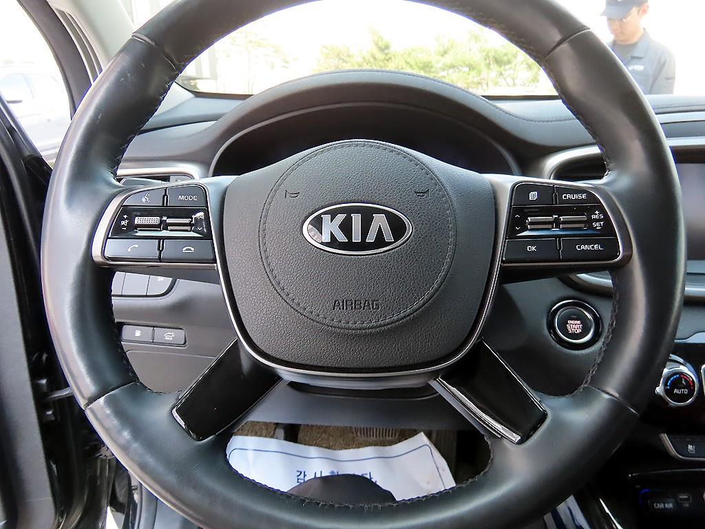 KIA Sorento - Vista 8