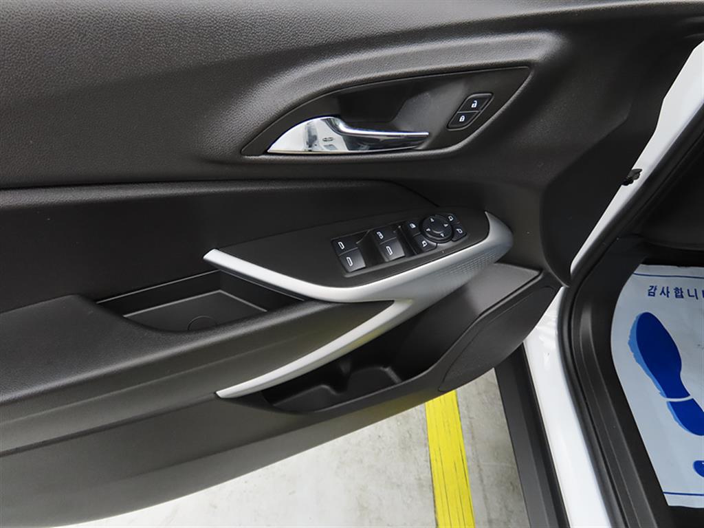 Chevrolet Trax 2026 Blanco - Importación desde Corea - HF Imports Iquique - Foto 13