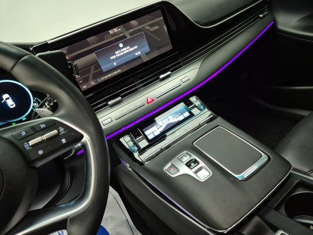 HYUNDAI Grandeur - Vista 9