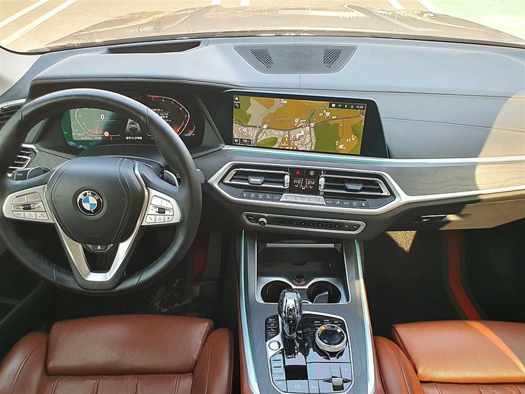 BMW X7 - Vista 8