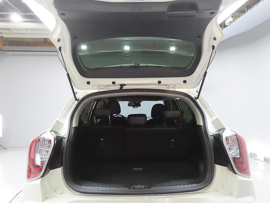 Ssangyong Tivoli 2020 Blanco - Importación desde Corea - HF Imports Iquique - Foto 9