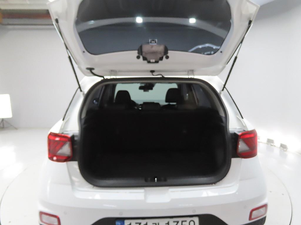 HYUNDAI Venue 2023 Blanco - Importación desde Corea - HF Imports Iquique - Foto 9
