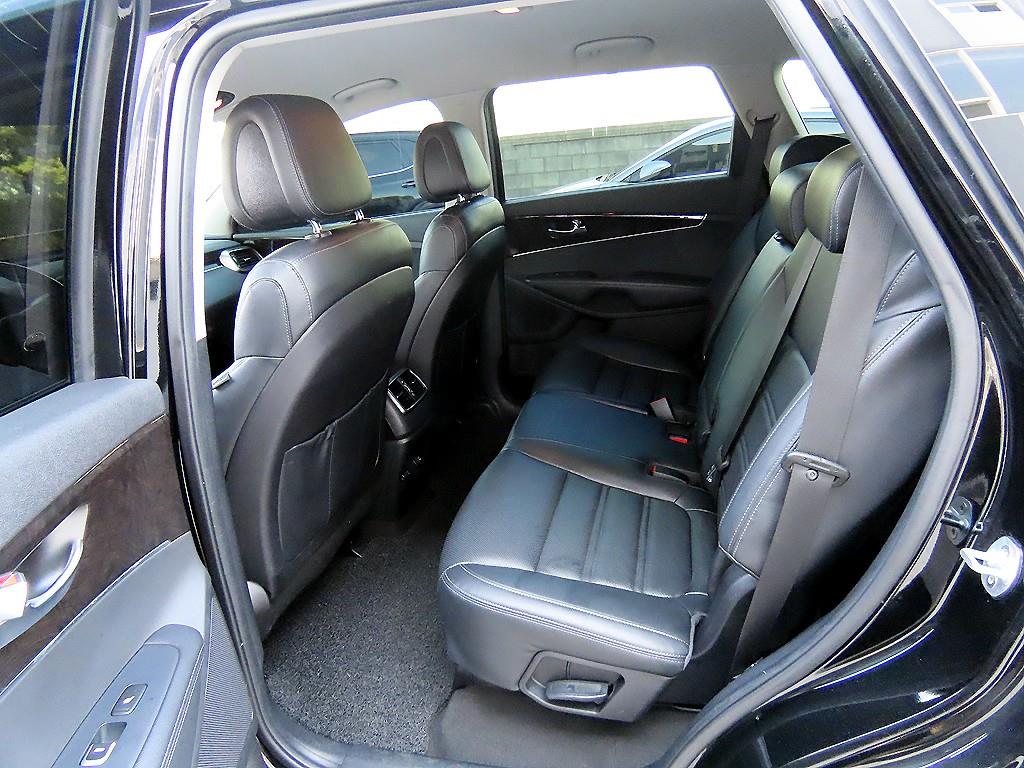 KIA Sorento - Vista 6