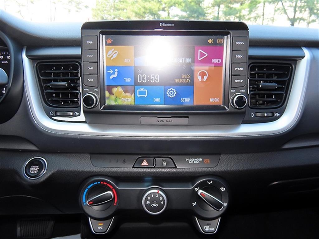 KIA Stonic 2019 Blanco - Importación desde Corea - HF Imports Iquique - Foto 14