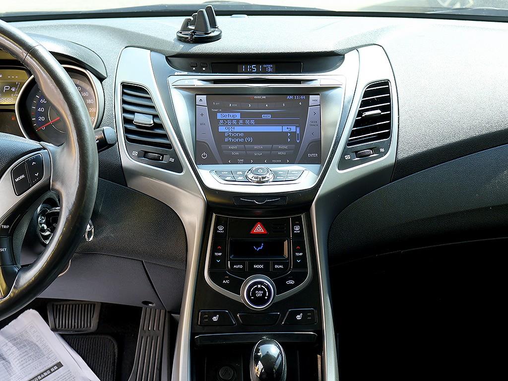 HYUNDAI Avante 2015 Blanco - Importación desde Corea - HF Imports Iquique - Foto 9