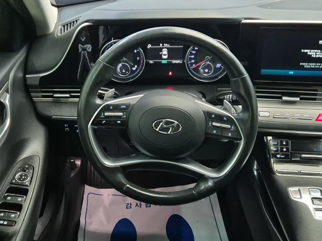 HYUNDAI Grandeur - Vista 9