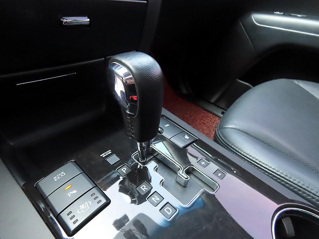 KIA Mohave - Vista 11