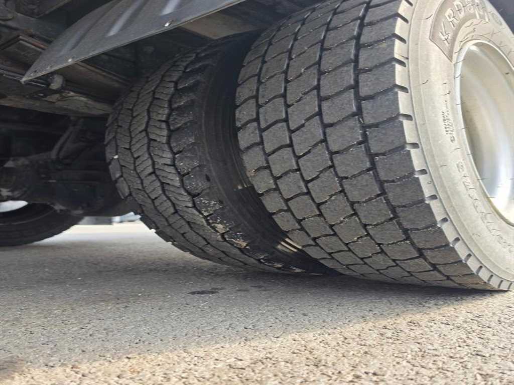 medium and large cargo truck 2021 Blanco - Importación desde Corea - HF Imports Iquique - Foto 18