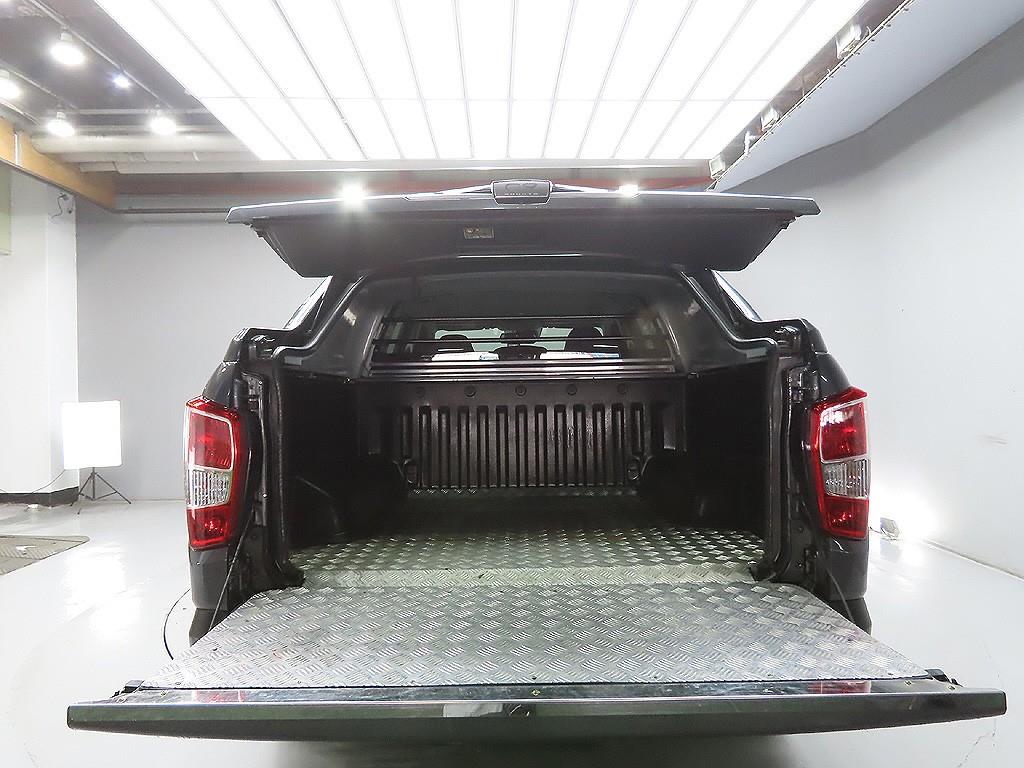 Ssangyong Rexton 2019 Gris - Importación desde Corea - HF Imports Iquique - Foto 9