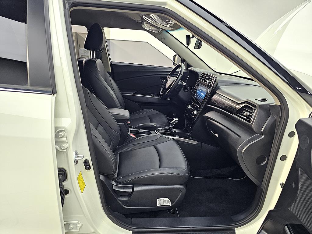 Ssangyong Tivoli - Vista 11