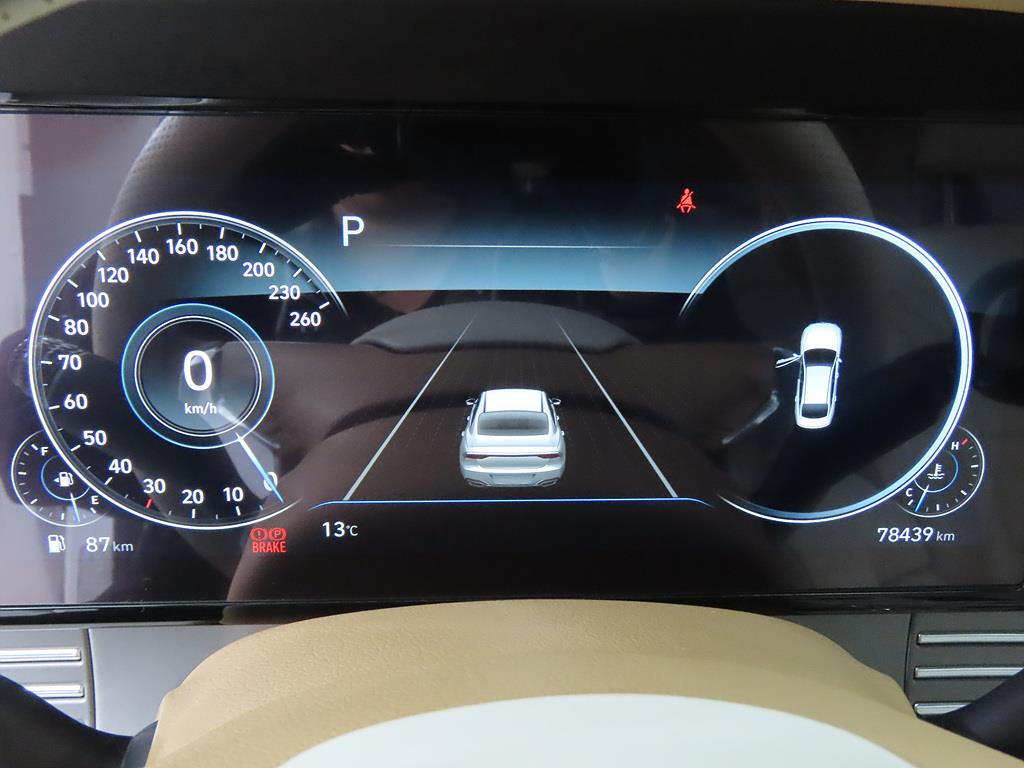 HYUNDAI Grandeur - Vista 7