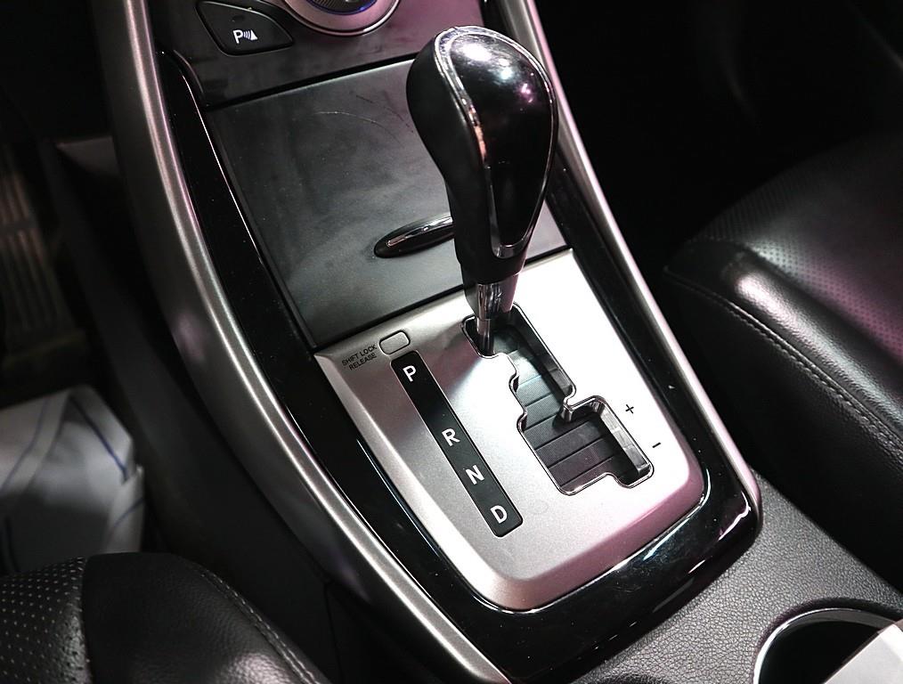 HYUNDAI Avante 2013 Negro - Importación desde Corea - HF Imports Iquique - Foto 14