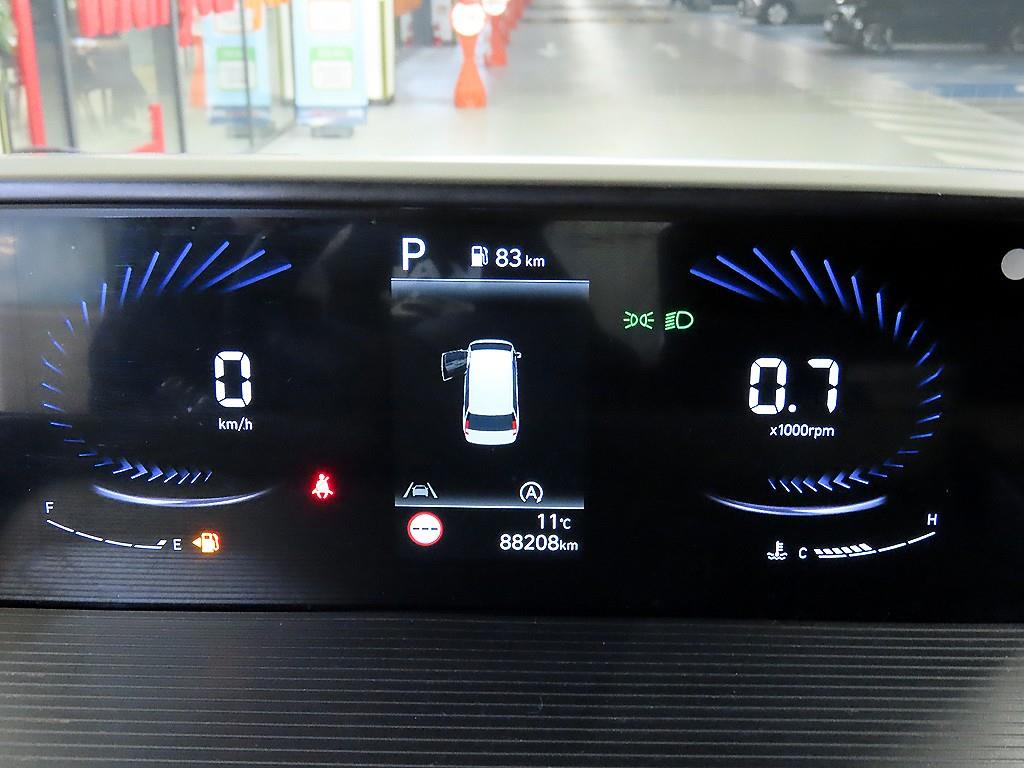 HYUNDAI Staria - Vista 9