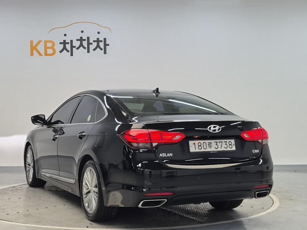 HYUNDAI Aslan - Vista 4