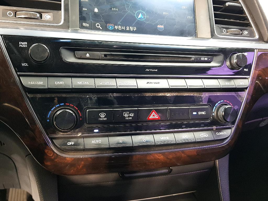 HYUNDAI Aslan - Vista 11