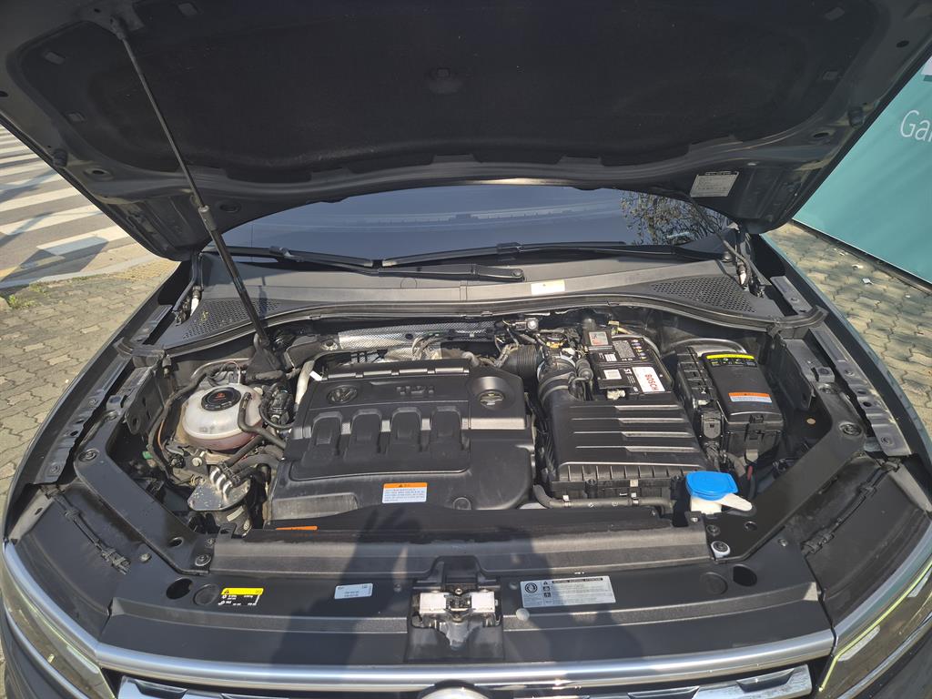 Volkswagen Tiguan 2018 Gris - Importación desde Corea - HF Imports Iquique - Foto 19