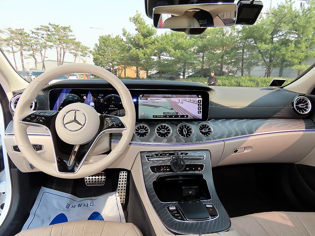 Mercedes Benz CLS Class - Vista 7