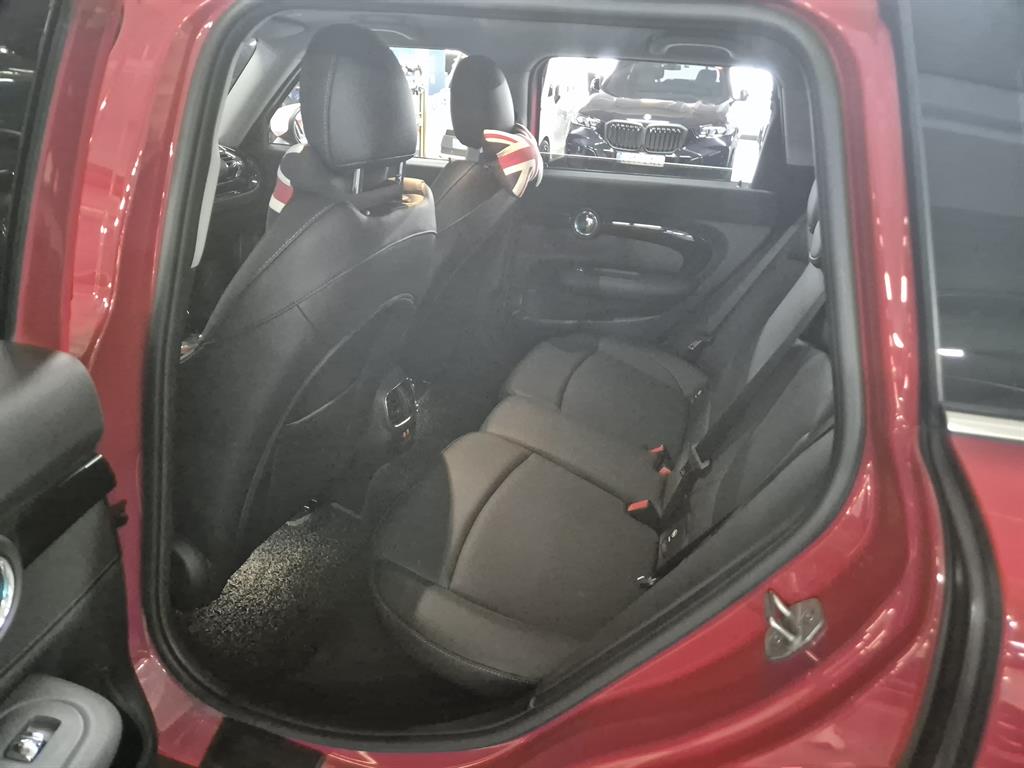 Mini Clubman - Vista 8