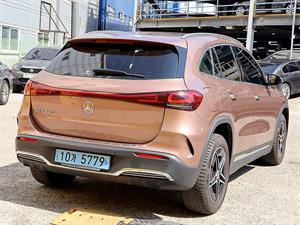 Mercedes Benz EQA - Vista 8