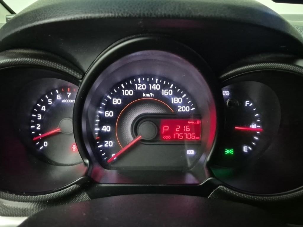 KIA Ray 2016 Blanco - Importación desde Corea - HF Imports Iquique - Foto 13