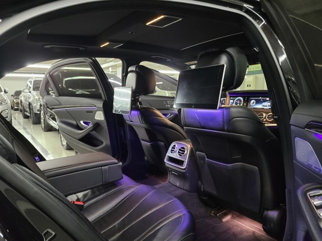 Mercedes Benz S Class - Vista 12