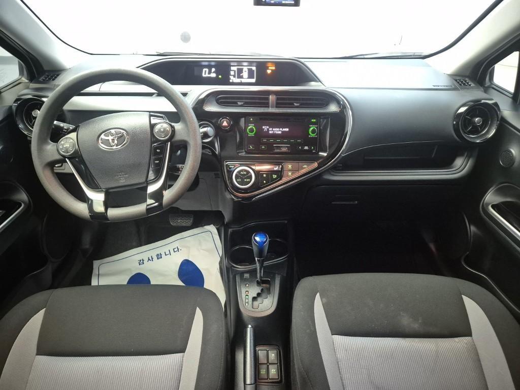 Toyota Prius 2019 Blanco - Importación desde Corea - HF Imports Iquique - Foto 16