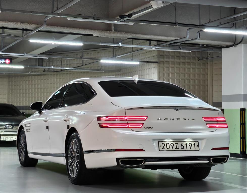 Genesis G80 - Vista 5