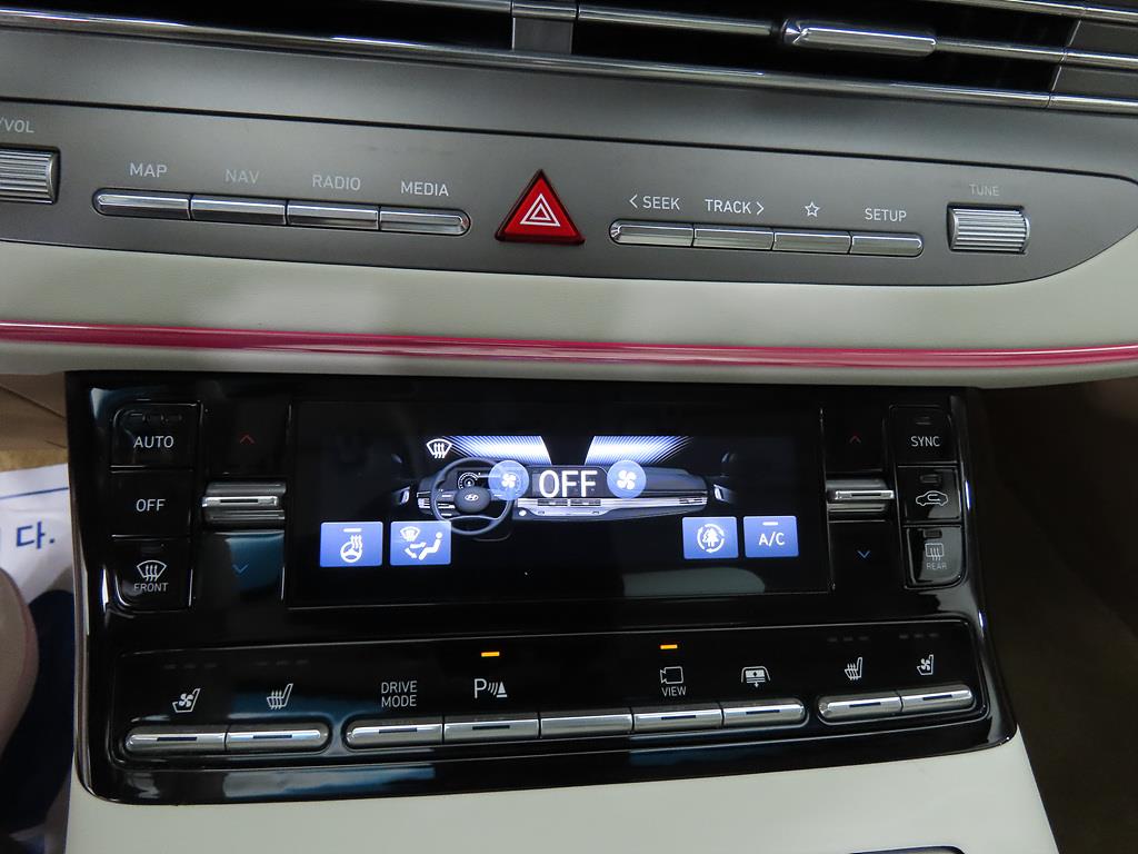 HYUNDAI Grandeur - Vista 11