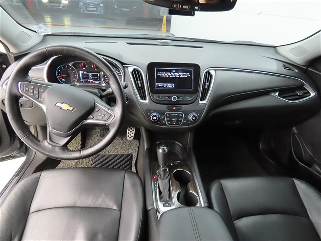 Chevrolet Malibu - Vista 7