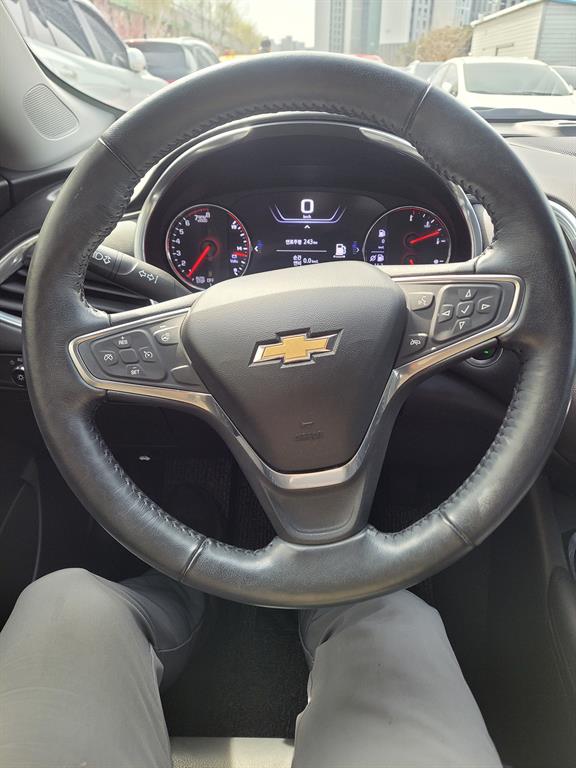 Chevrolet Malibu - Vista 8