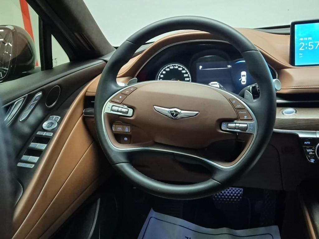 Genesis G80 - Vista 9