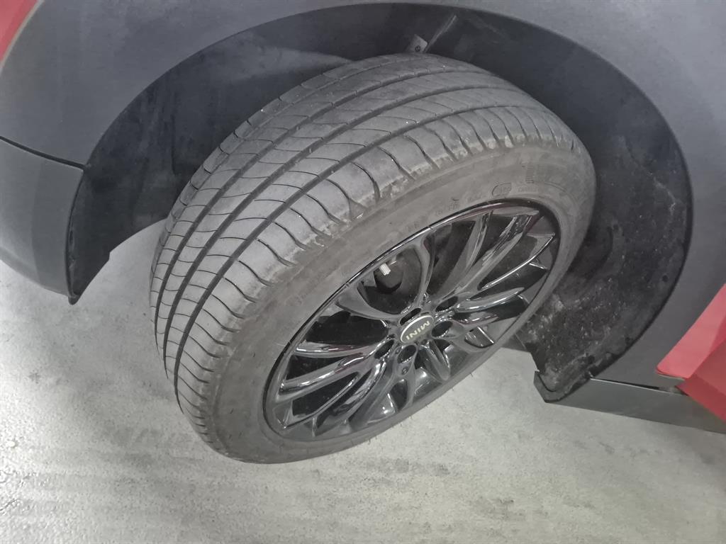 Mini Clubman - Vista 6