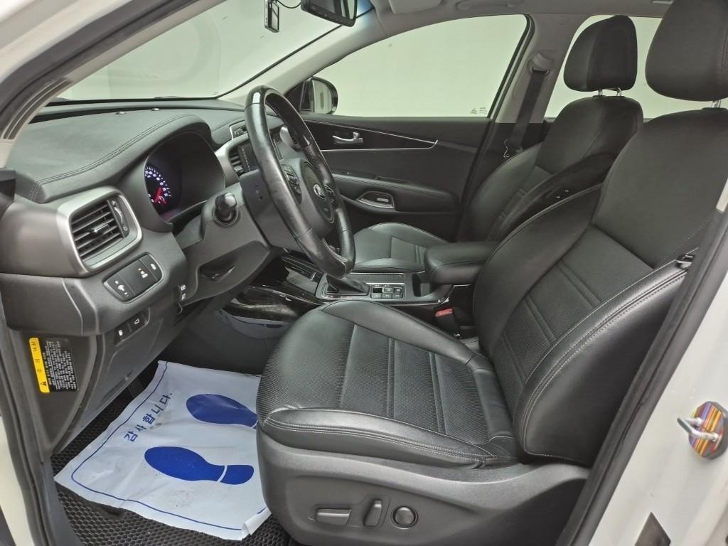 KIA Sorento - Vista 11