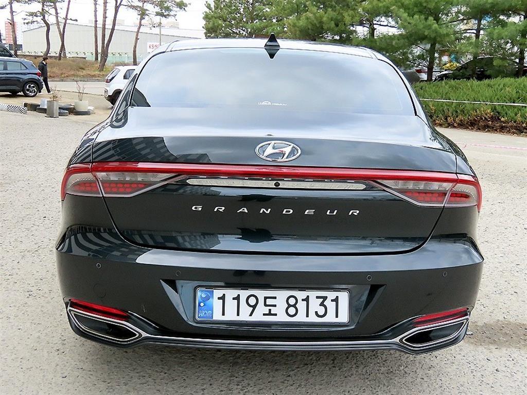 HYUNDAI Grandeur - Vista 4