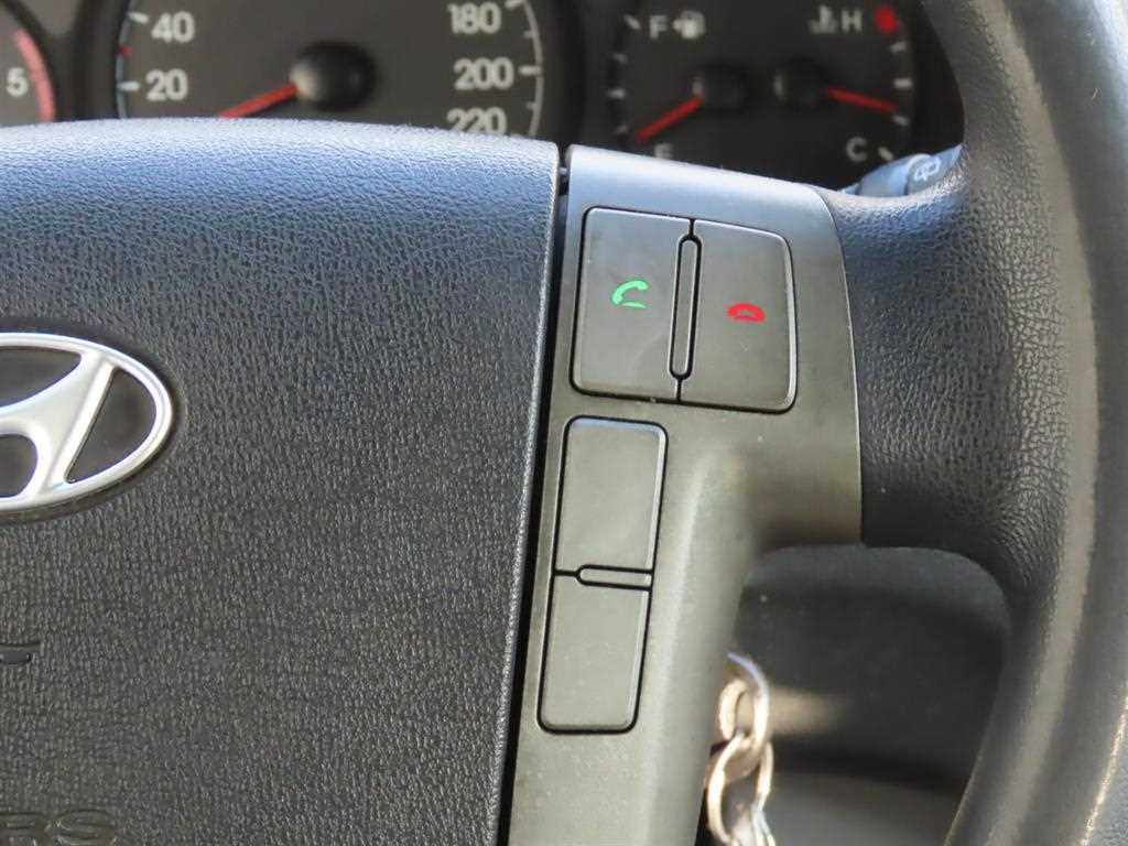 HYUNDAI Starex 2014 Amarillo - Importación desde Corea - HF Imports Iquique - Foto 14