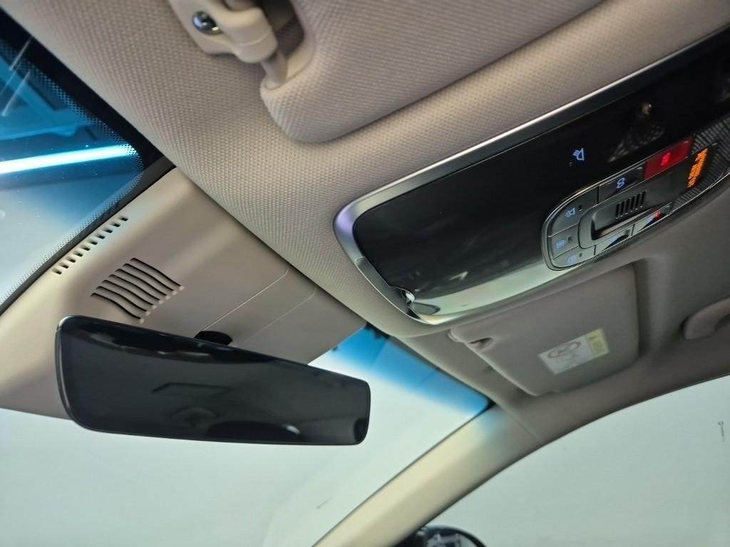 Genesis G80 2025 Negro - Importación desde Corea - HF Imports Iquique - Foto 18