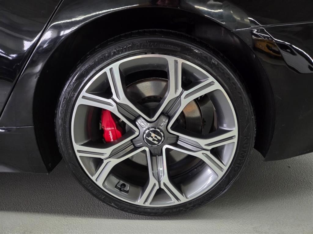 KIA Stinger - Vista 8