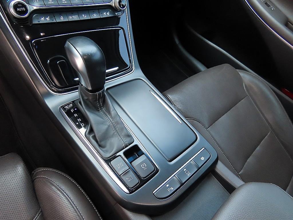 HYUNDAI Grandeur - Vista 10