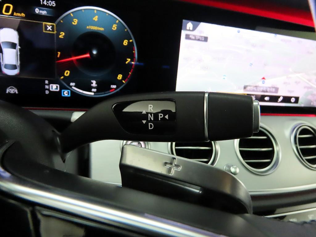 Mercedes Benz E class - Vista 10