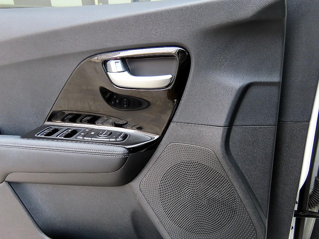 KIA Niro - Vista 11