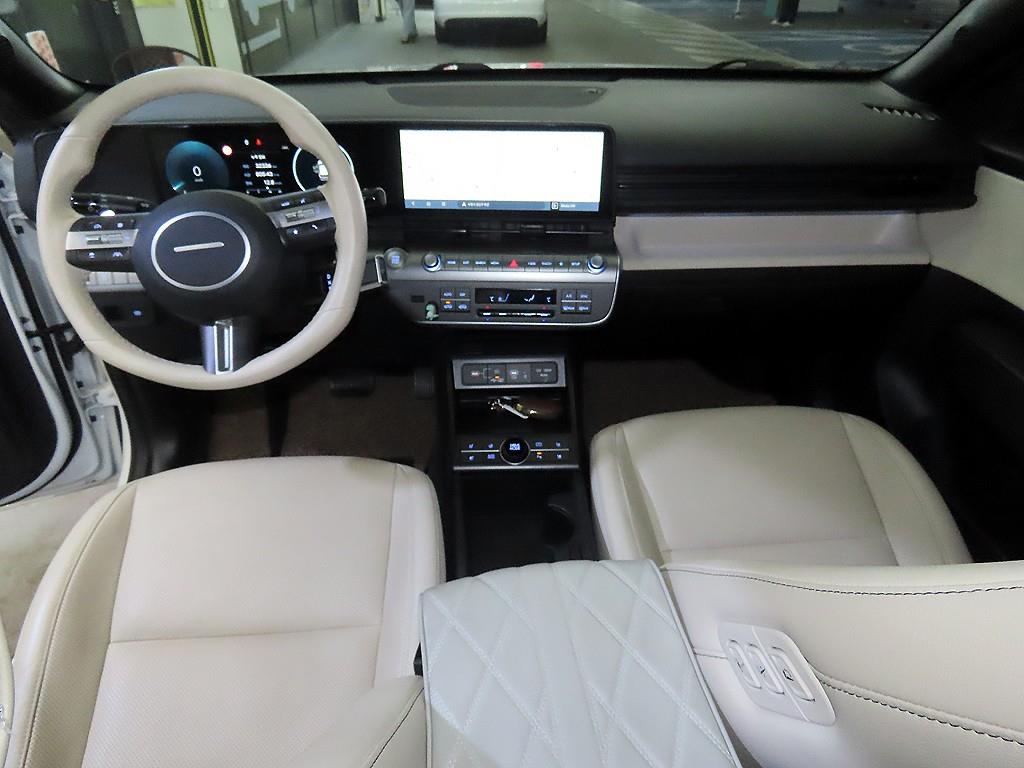 HYUNDAI Kona - Vista 10