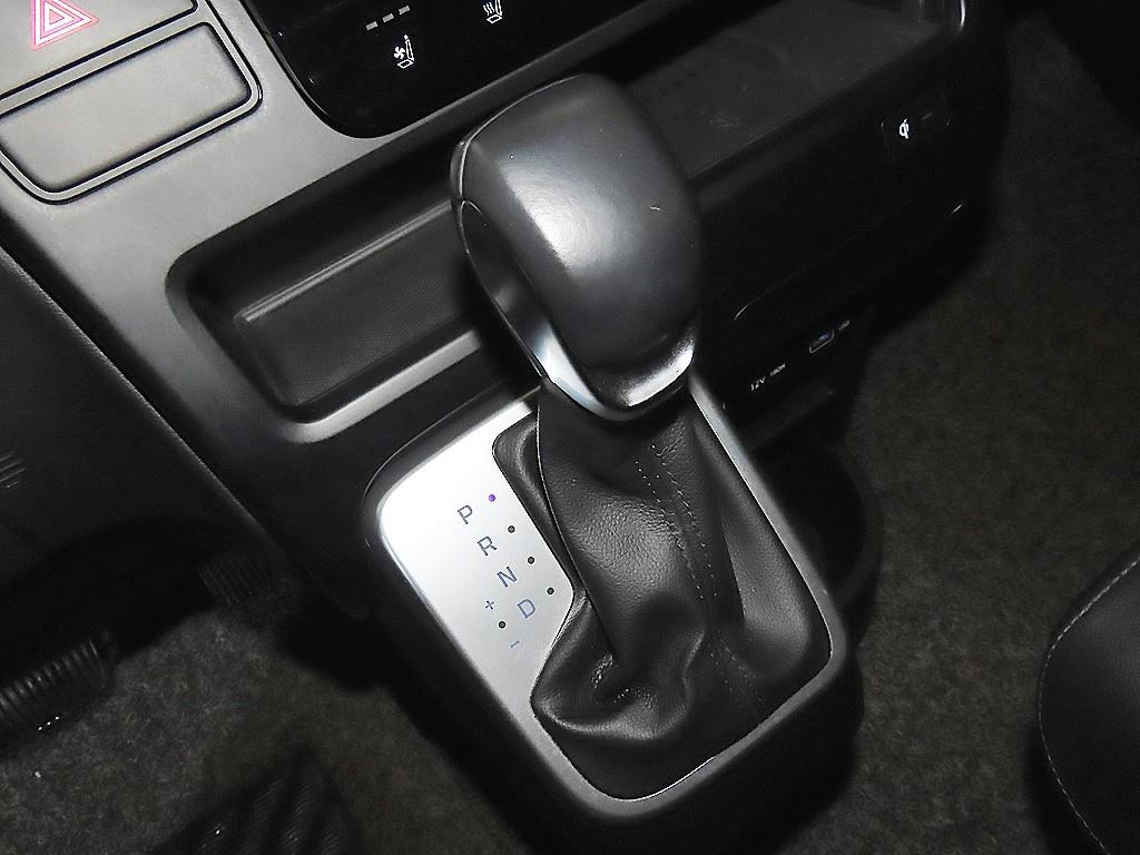 HYUNDAI Staria - Vista 12